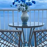 Amare Terrace