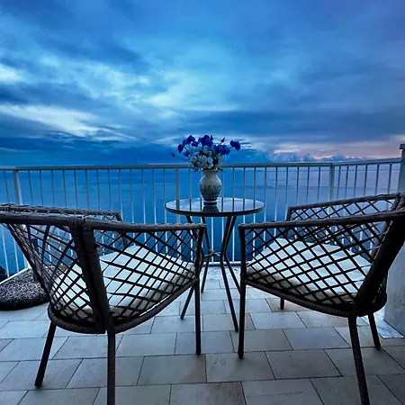 Apartment Amare Terrace